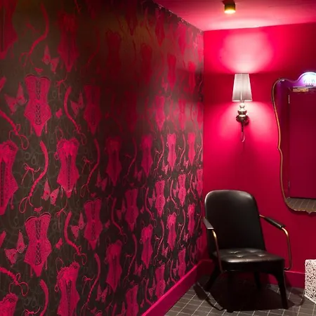 Nh The Bristol Hotel 4*