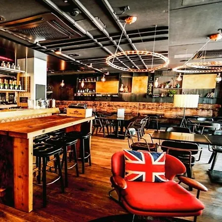 Nh The Bristol Ξενοδοχείο 4*