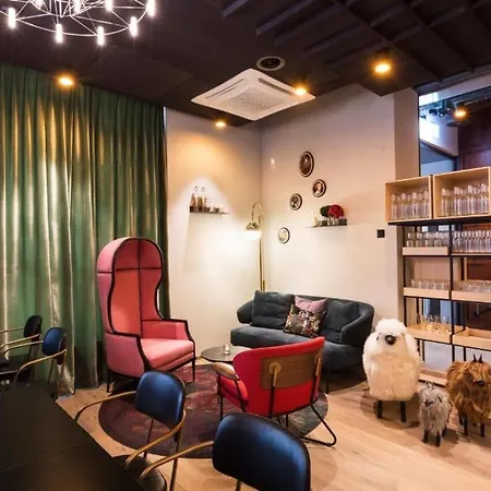 Hotell Nh The Bristol 4*