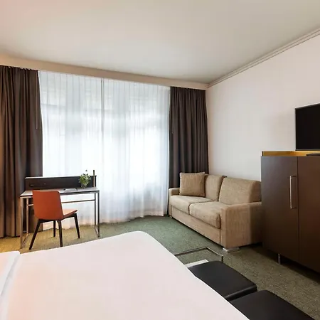 Nh The Bristol Hotel Berna