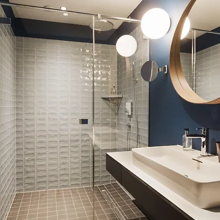 Hotell Nh The Bristol 4*