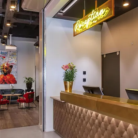 Hotell Nh The Bristol 4*