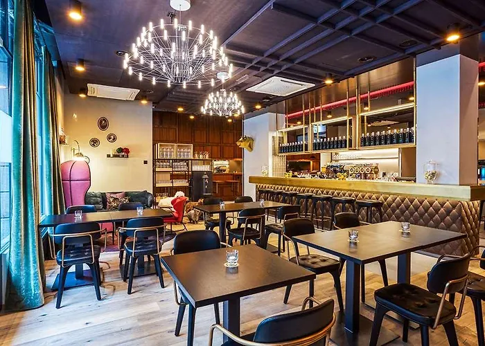 Nh The Bristol Hotel