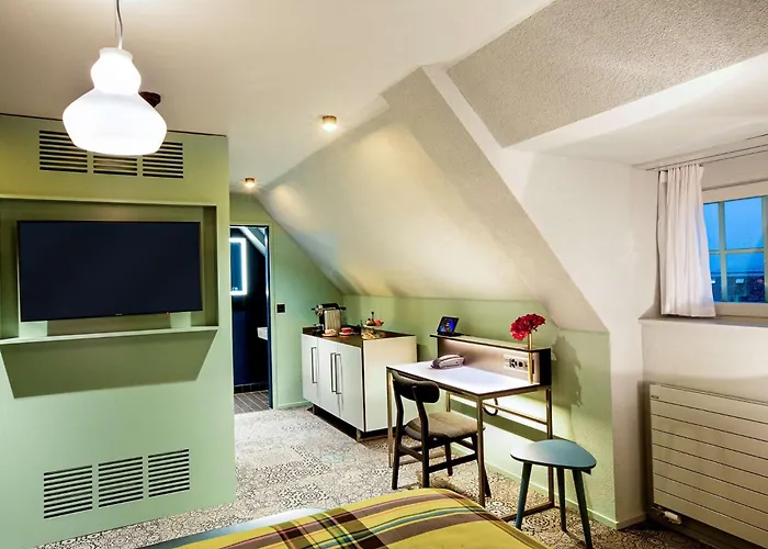 Nh The Bristol Hotel Berna